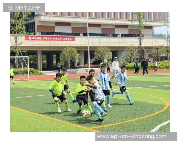 我爱足球的热情与梦想在绿茵场上绽放的美好瞬间 我爱足球的热情与梦想在绿茵场上绽放的美好瞬间