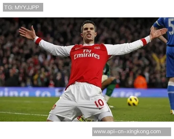 足球策应中锋的战术解析与实战应用探讨